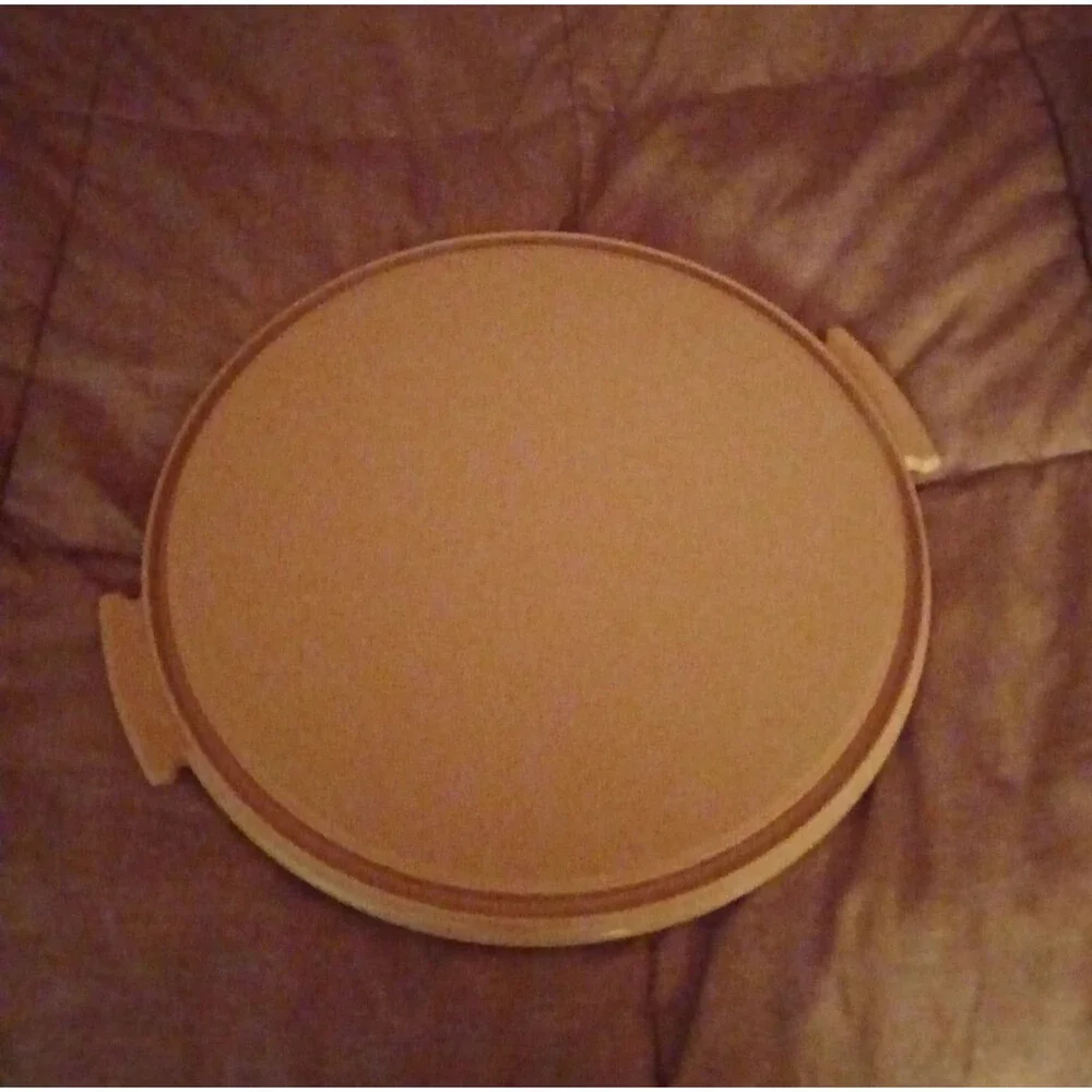 Vintage Tupperware #683-8 #684 Harvest Gold Cake Taker Carrier 9